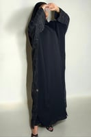 عباية روتس اوف نوار