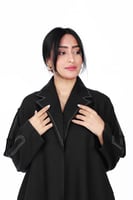 عباية دانة بياقة مميزه