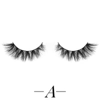 رموش طبيعيه (A)