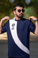 تيشرت الهلال كحلي بشريط أبيض مائل