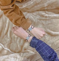 اساور بالاسم والتاريخ تصميم حسب الطلب