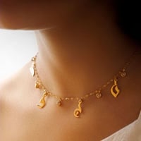 سلسال الاحرف مع كرستال