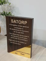 درع اهداء حسب الطلب