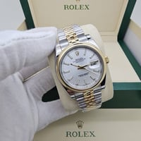 ساعة رولكس مقاس 36 بطارية