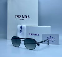 نظارة برادا