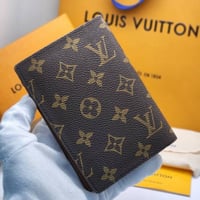 بوك لويس فيتون