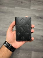 بوك لويس فيتون اسود