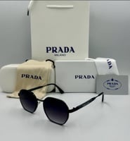 نظارة برادا