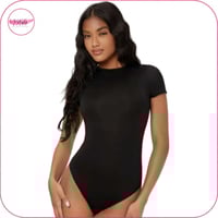 بودي سوت نص كم اسود سادة