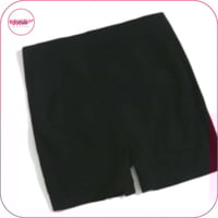 شورت رياضي ملمس ناعم وخفيف