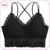 صدرية بتصميم دانتيل مزهر بشكل متقاطع