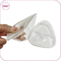 حشوة سيليكون لتكبير الصدر