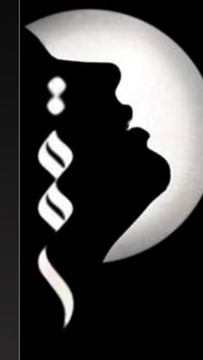 قـــمـــر logo