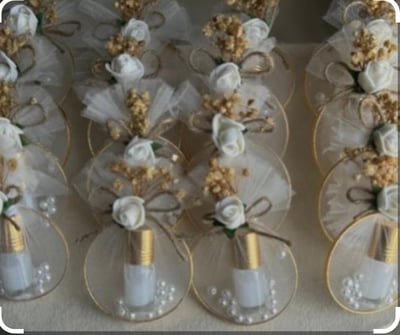 توزيعات وهدايا logo