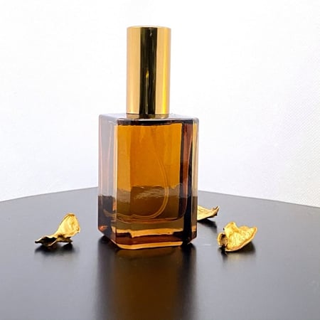 عطر مخلط فرنسي بالعود رجالي