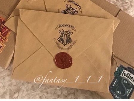 رسالة هوجورتس بالاسم حسب الطلب