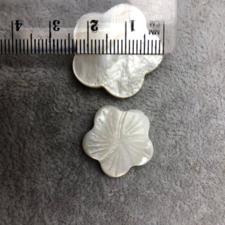 بروش صدف ورده مطلي ذهب