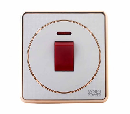 مفتاح سخان 20 امبير عصر ابيض ذهبي