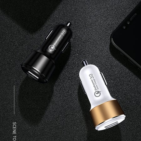 شاحن ولاعة بتقنية Q3 بقوة 30W مع اضاءة ماركة جوروم cc-032