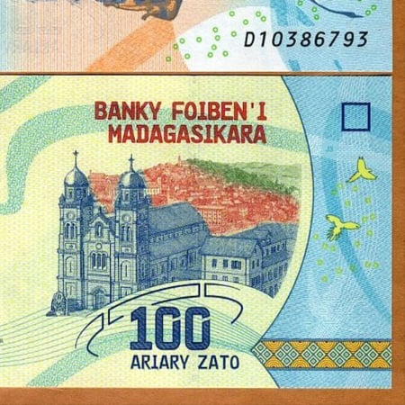 مدغشقر فئة 100 أرياري أنسر