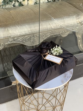 تنسيق الهديه على قماش حرير