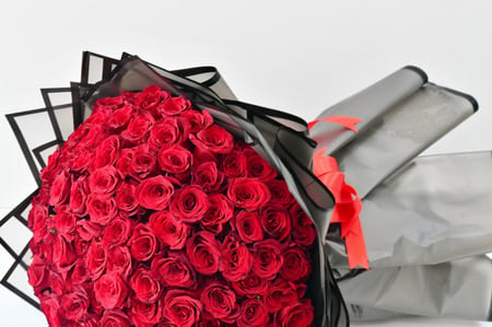 بوكيه روز أحمر VIP