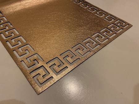 مفرش فرزاتشي وسط الطاوله