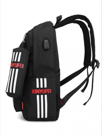 حقيبة ظهر مخططة لون اسود