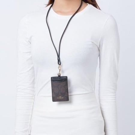 حامل بطاقات ماركة كوتش - حامل بطاقة العمل كوتش