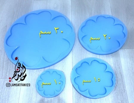 قالب الوردة الرباعية بمقاسات متعددة