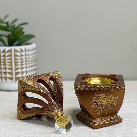 مبخرة ملكية بني مزخرفة بالذهبي