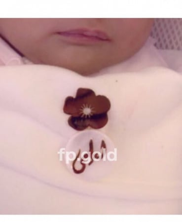 بروش صدف الوردة مطلي ذهب متوفر 3 مقاسات