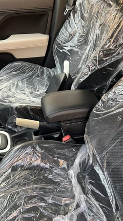 تكاية مسند  تويوتا راش درجين لون اسود