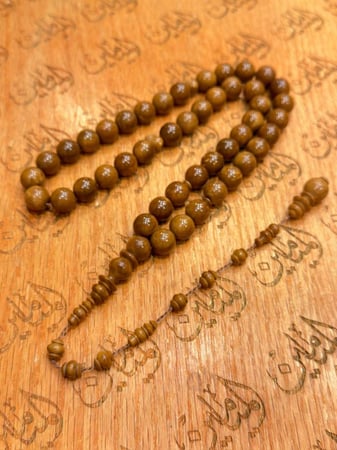 سبحة كوك ١٢ ملي ٤٥ خرزة تحزيز نظيف
