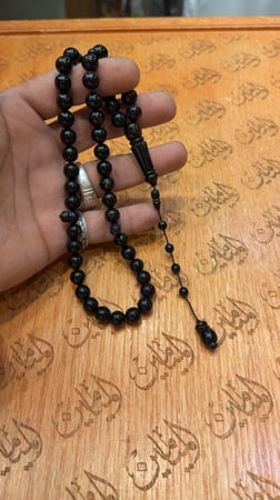 سبحة يسر بلدي ١٠ ملي ٤٥ خرزة