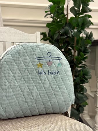 سرير متنقل للبنات