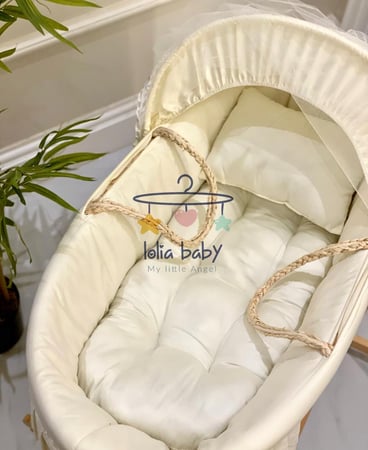 سلة موسى مع مفرش و قاعدة