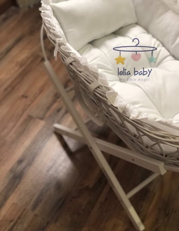 سلة خيزران ابيض مع مفرش وقاعدة