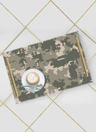 صينية تقديم مصنوعة من الأكريليك مزخرفة بتصميم مموه بمقابض معدنية ذهبية اللون