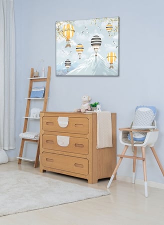 لوحة كانفاس على إطار خشبي بتصميم منطاد طائر