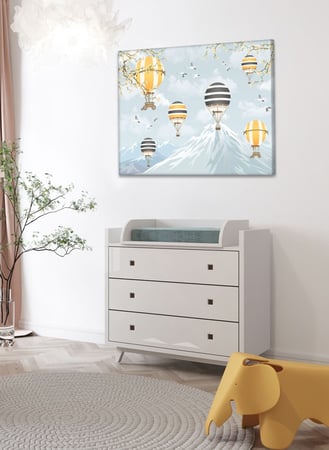 لوحة كانفاس على إطار خشبي بتصميم منطاد طائر