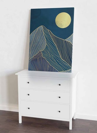 اشتر لوحه قمر بتصميم رائع للقمر اعلى الجبل للجدران بافضل سعر