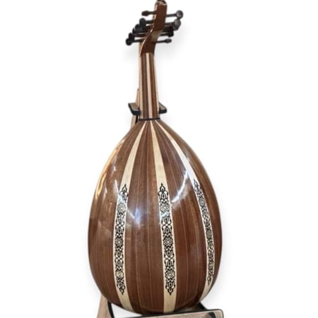 عود مصري احترافي من صناعة محمد الحسن– جودة عالية وصوت شرقي أصيل