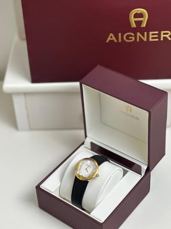 AIGNER black leather WATCH