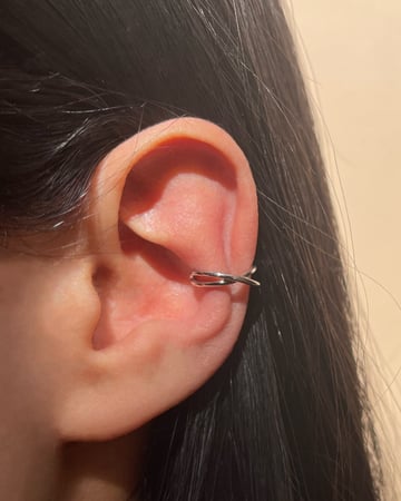 Ear cuff