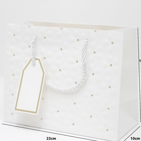 اكياس هدايا ورقية محفورة