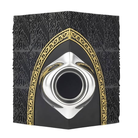 تحفة تذكارية للحجر الأسود