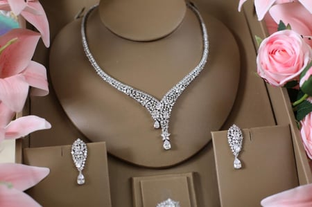 طقم اميره  دقة الماس