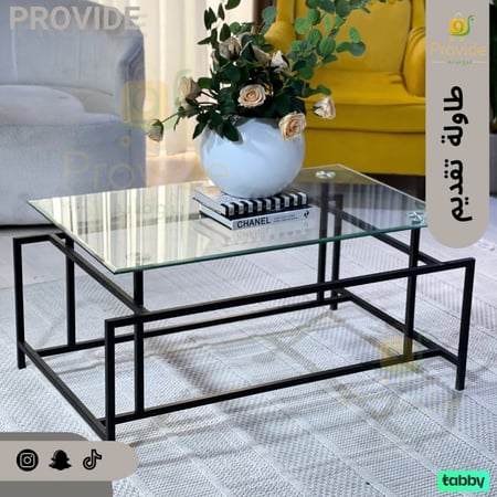 طاولة تقديم مستطيلة بسطح زجاجي وقاعدة معدنية باللون الأسود