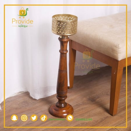 شمعدان بقاعدة خشب هندي صغير